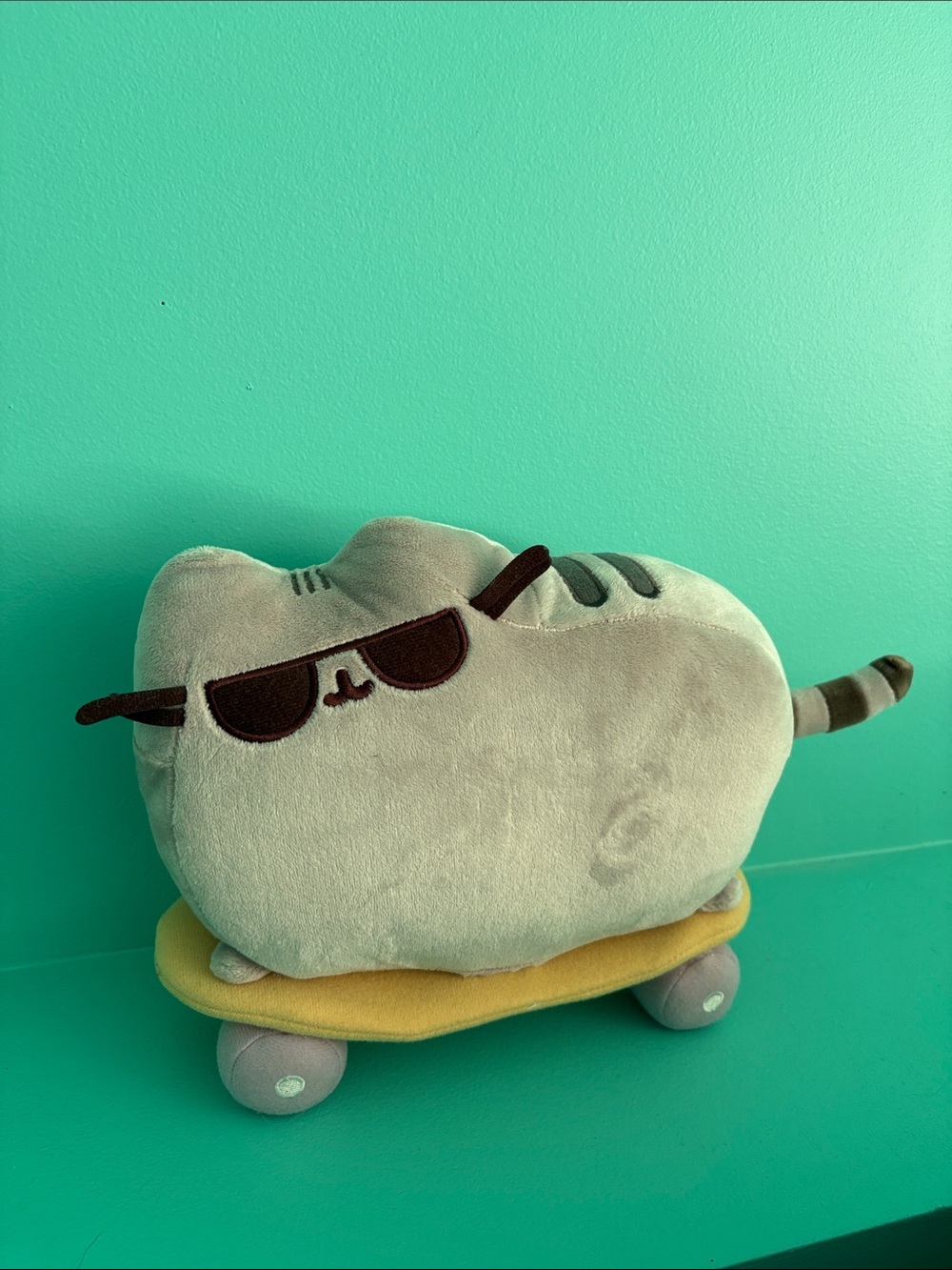 Gund Pusheen Skateboard Plush Barnes & Noble Exclusive 12"